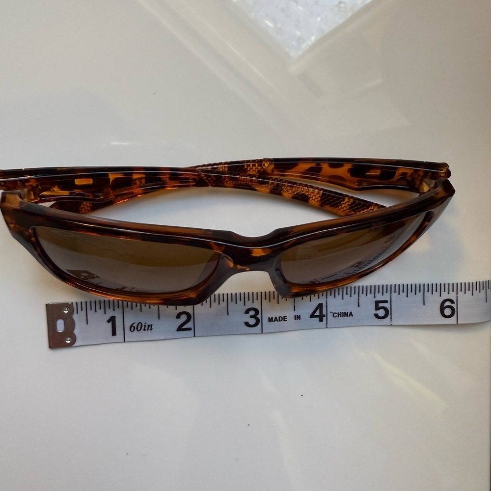 Tortoise Shell Sunglasses - Picture 5 of 7